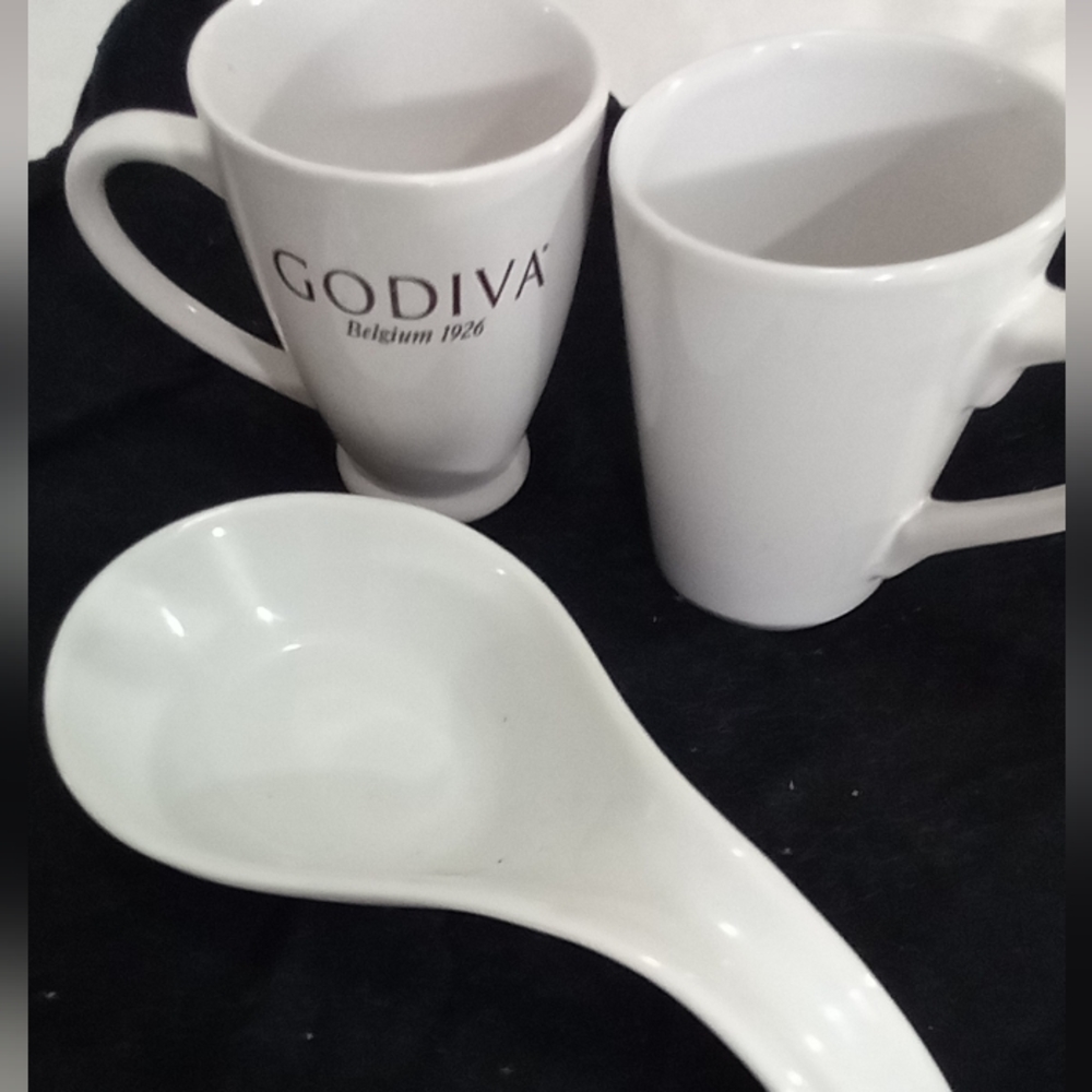 Cups & Spoon Rest - Picture 4 of 4